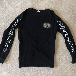Really cute black long sleeve